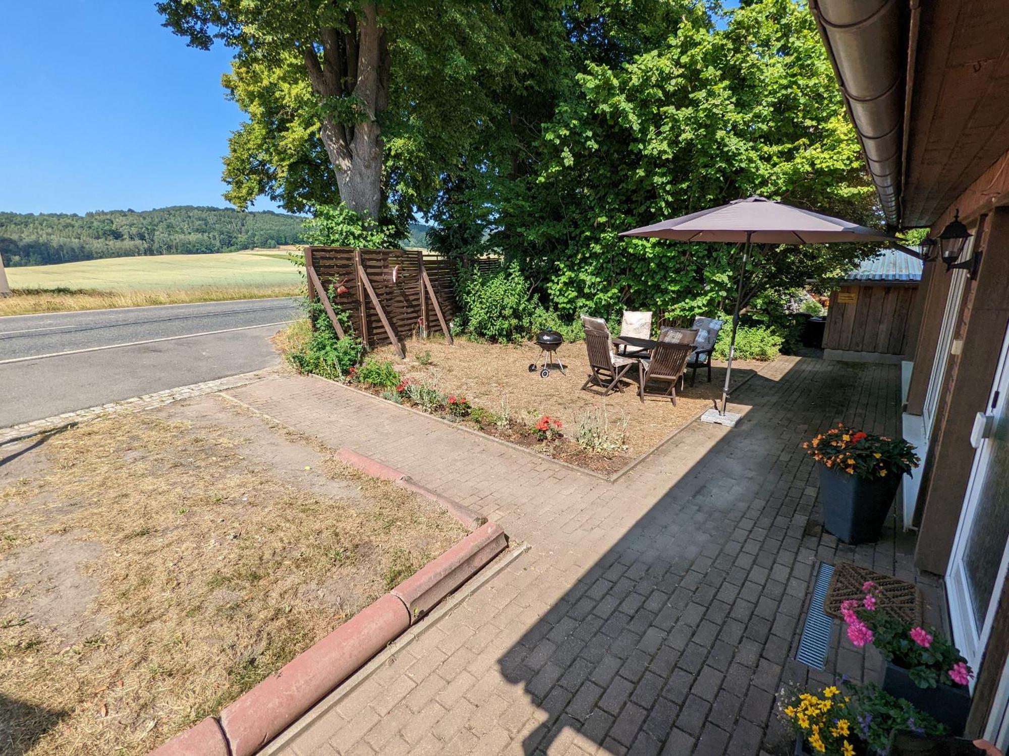 W5 - Urlaubsmagie - Wohnung Mit Grill, Terrasse & Pool Lichtenhain  Exteriör bild