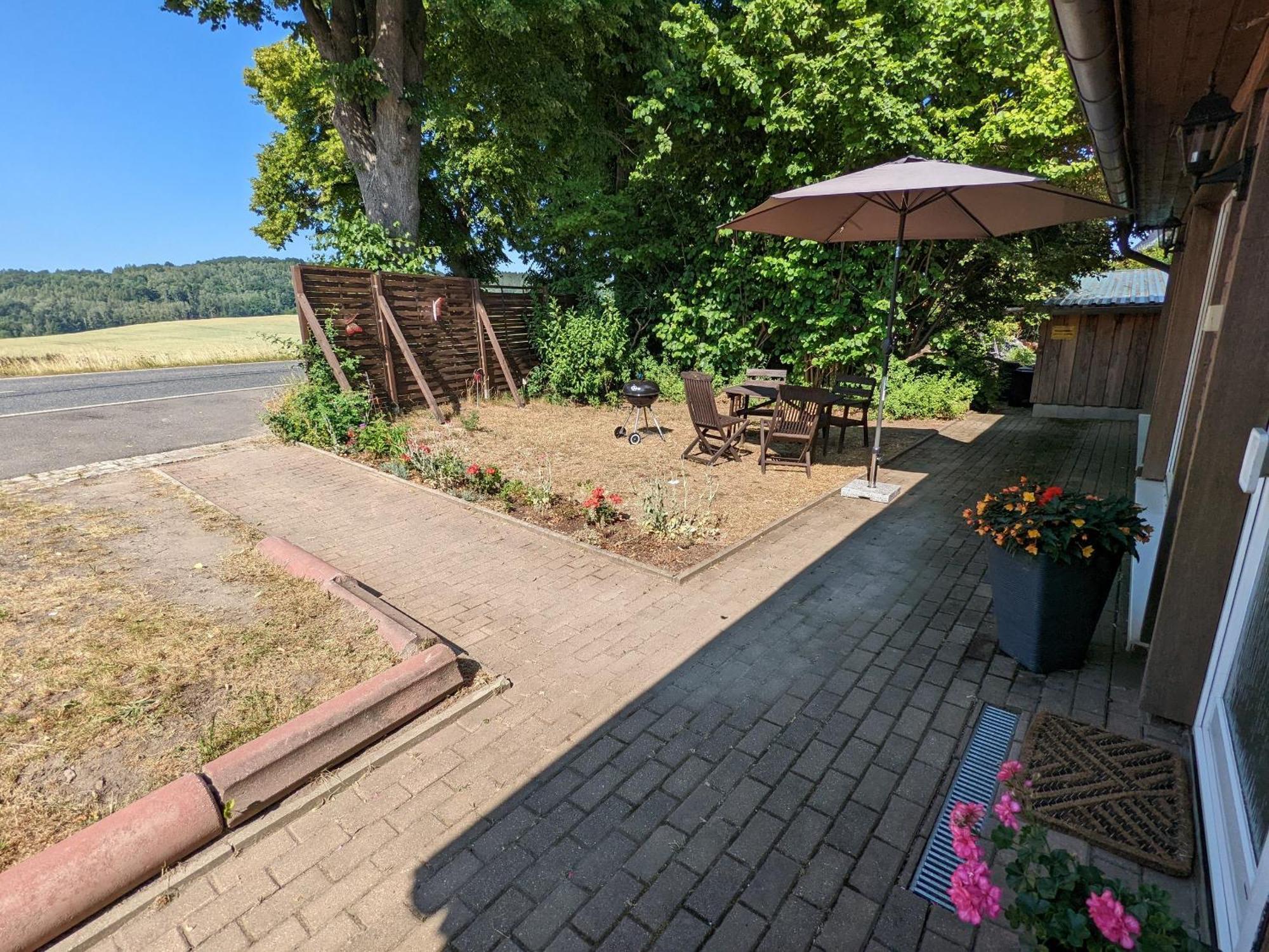 W5 - Urlaubsmagie - Wohnung Mit Grill, Terrasse & Pool Lichtenhain  Exteriör bild